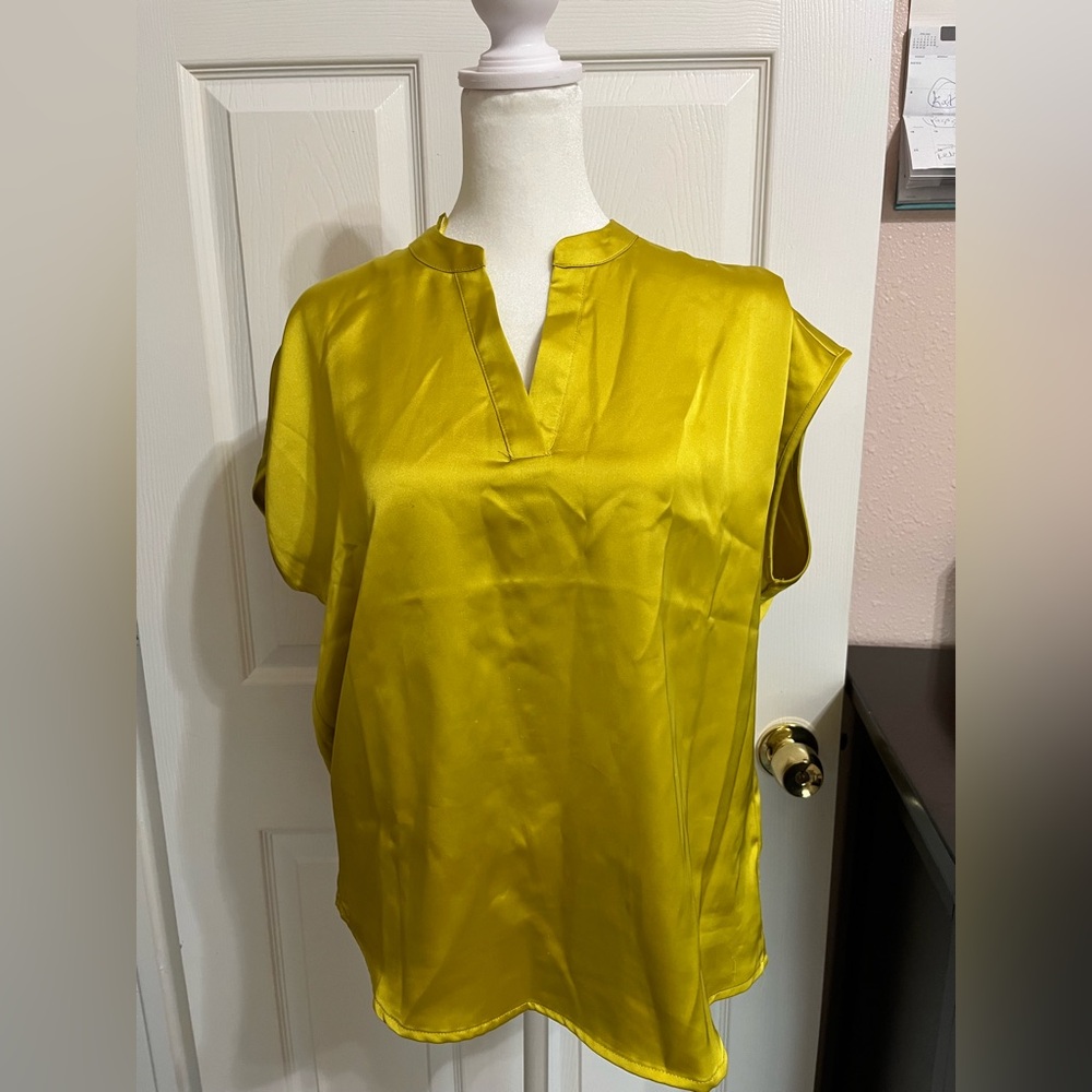 (T) Nicole Miller Satin Yellow Blouse Vibrant Top